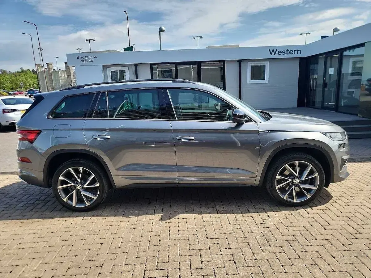 Used Skoda Kodiaq SportLine 140 HP (102 kW) 2024 Graphite grey metallic SUV