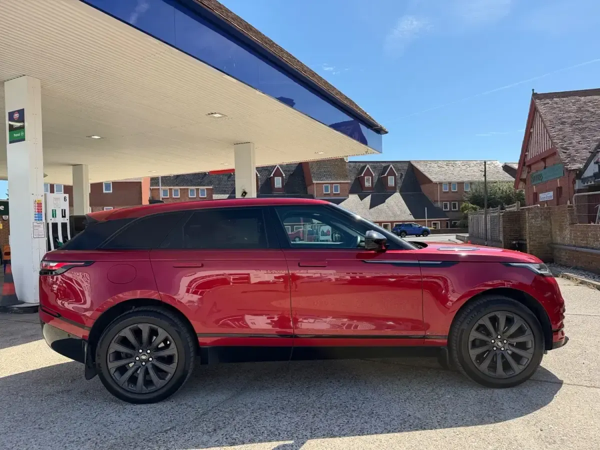 Used Land Rover Range Rover Velar SE Dynamic 236 HP (173 kW) 2020 Red SUV