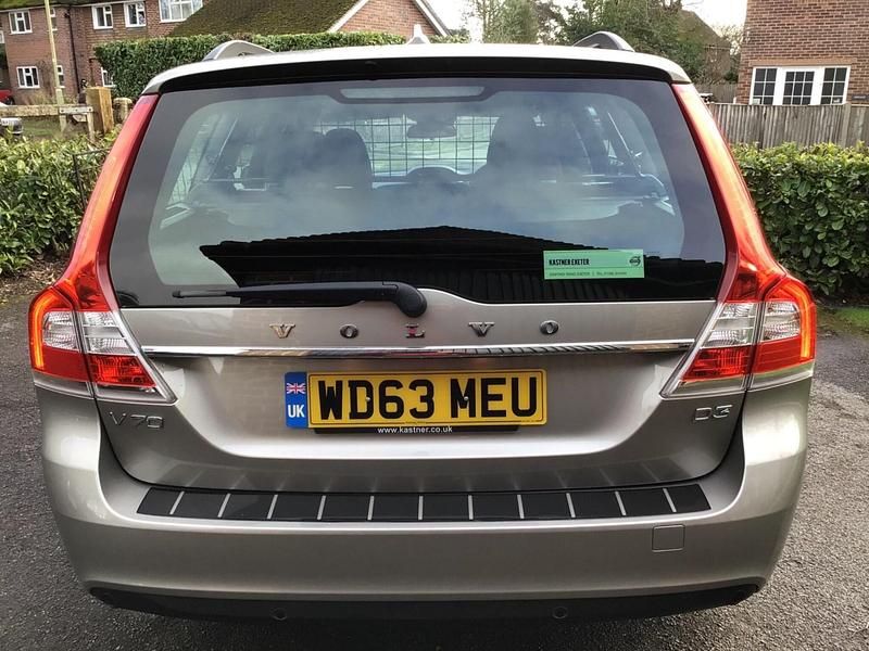 Used Volvo V70 Business Edition 2013 Silver Estate