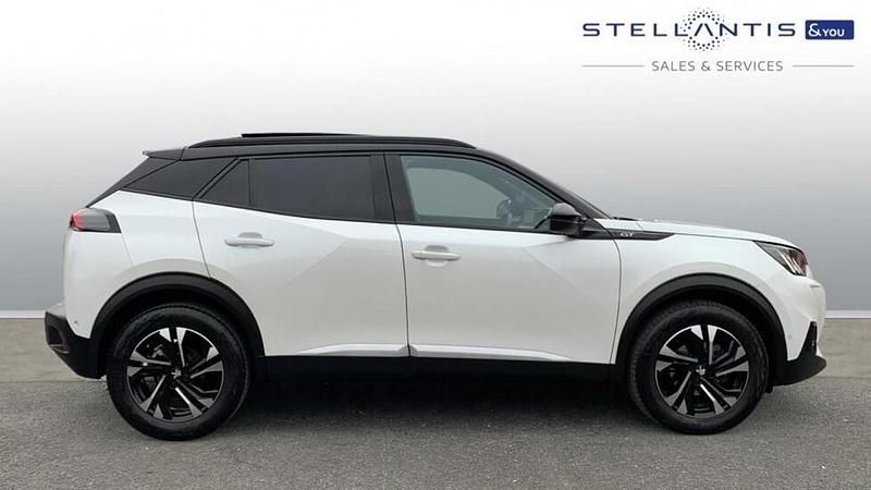 Used Peugeot 2008 GT 131 HP (96 kW) 2022 Yellow SUV