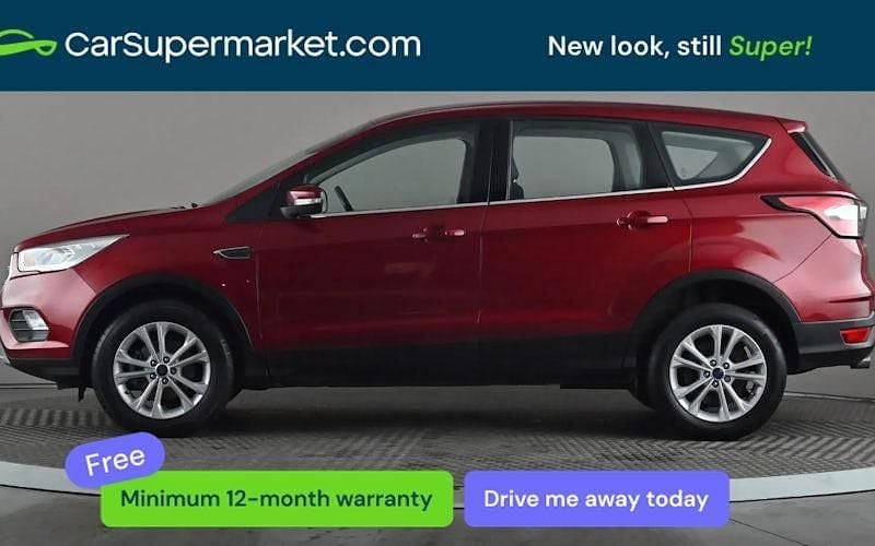 Begagnad Ford Kuga Titanium 150 HK (110 kW) 2018 Röd SUV