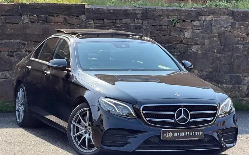 Used Mercedes E220 AMG line 194 HP (142 kW) 2019 Sedan