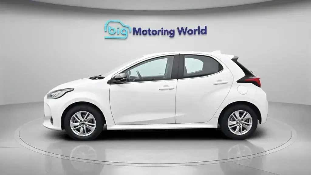 Used Mazda 2 116 HP (85 kW) 2023 White Hatchback