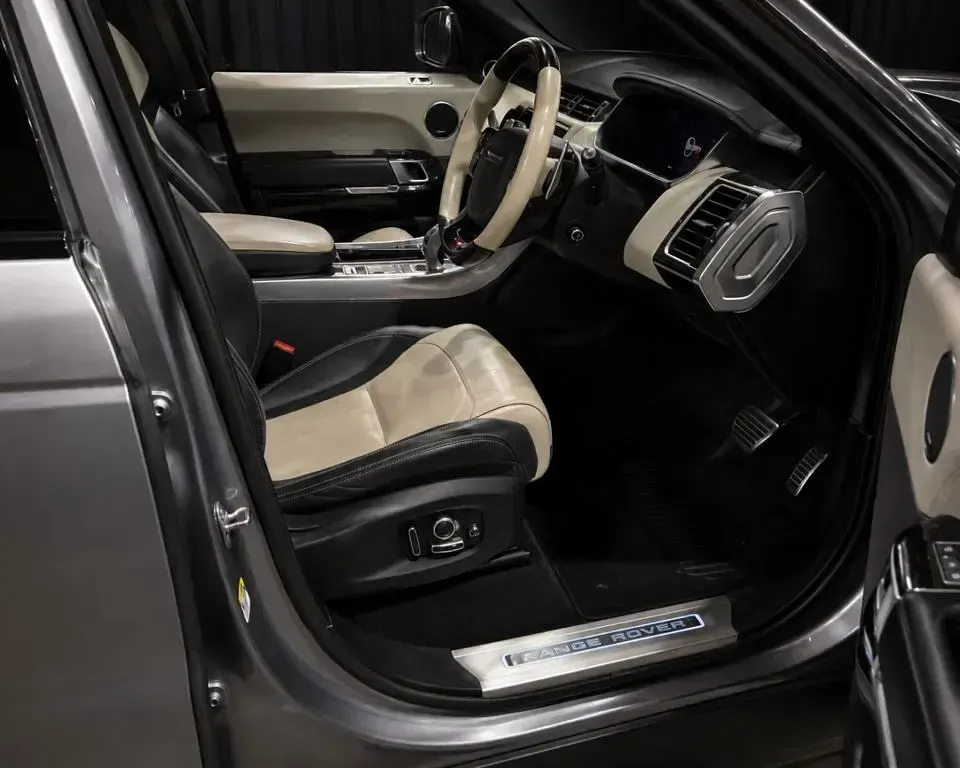 Used Land Rover Range Rover Sport SVR 575 HP (422 kW) 2020 Grey SUV