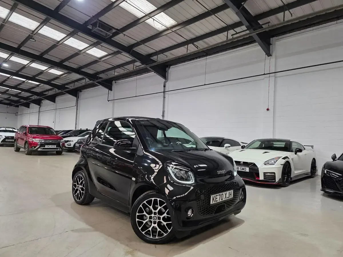 Used Smart ForTwo Electric Drive Prime Exclusive 60 kW (82 HP) 2020 Black Cabriolet