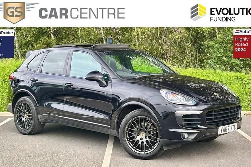 Black Used 2017 Porsche Cayenne Platinum Edition SUV | £25,700 (Fair price) - Image 1/1