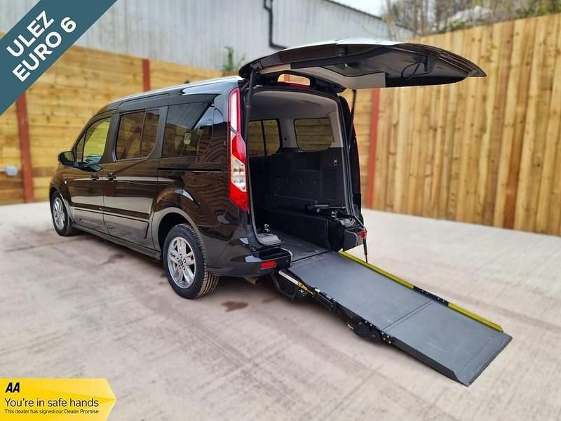 Black Used 2022 Ford Grand Tourneo Connect Titanium MPV | £27,901 - Image 1/3