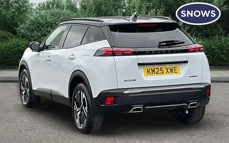 Second-hand Peugeot 2008 GTi 137 CP (100 kW) 2025 Alb SUV