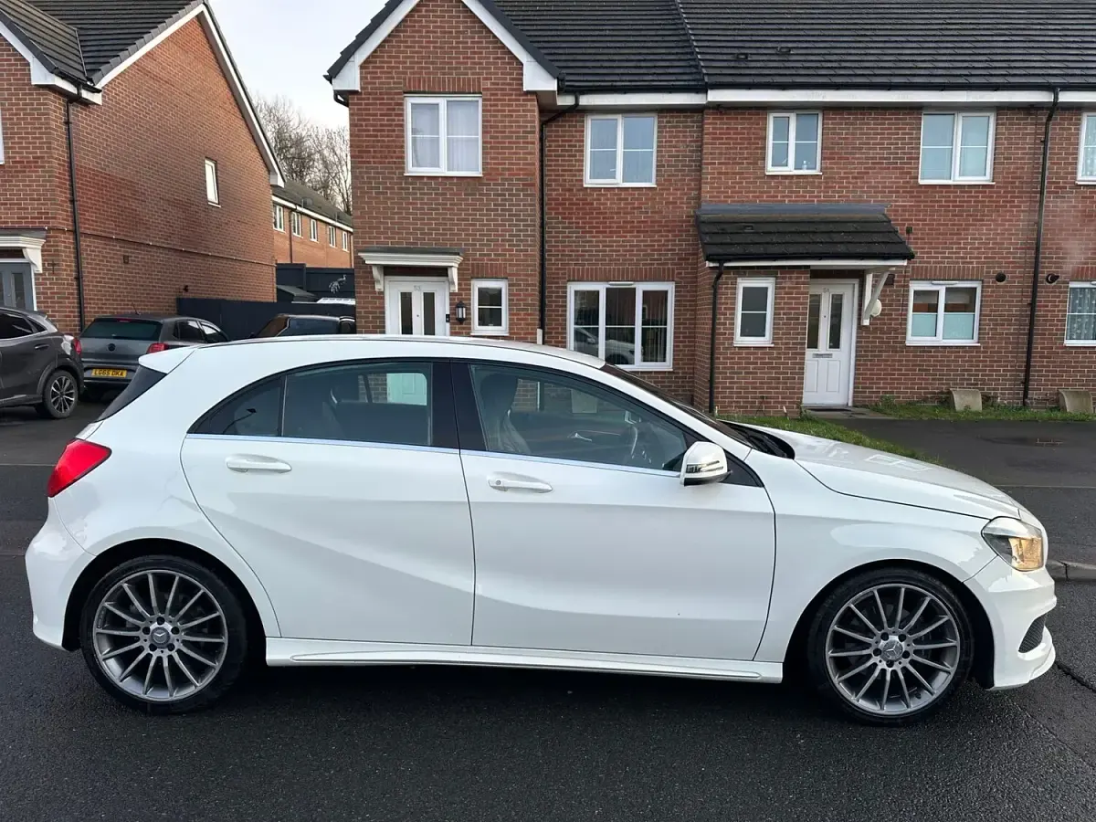 Used Mercedes A200 AMG 2015 White Hatchback