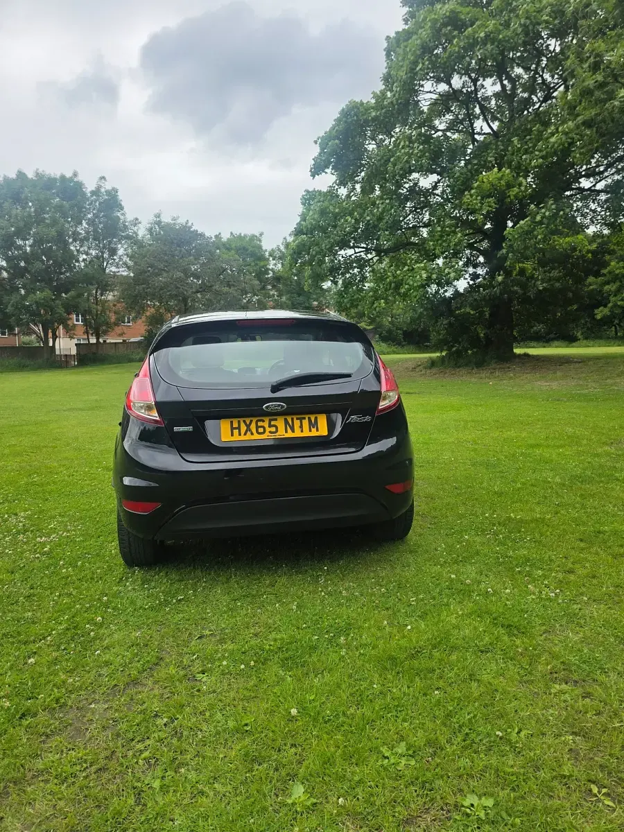 Used Ford Fiesta Zetec 2015 Black Hatchback