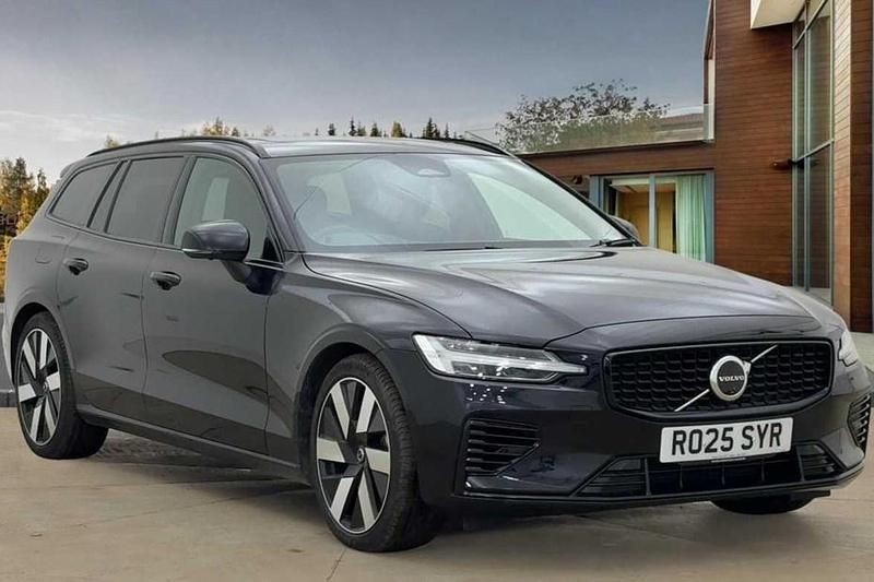Black Used 2025 Volvo V60 Ultra Estate | £39,499 (Fair price) - Image 1/1
