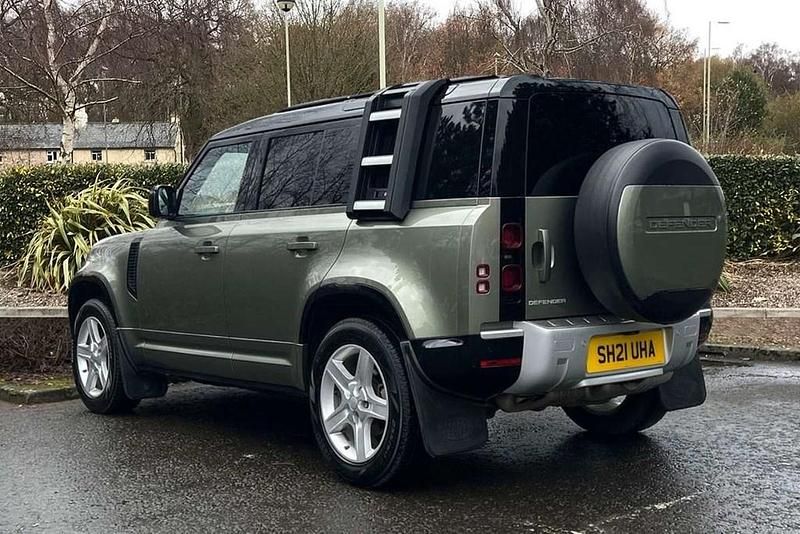 Used Land Rover Defender SE 246 HP (180 kW) 2021 Green SUV