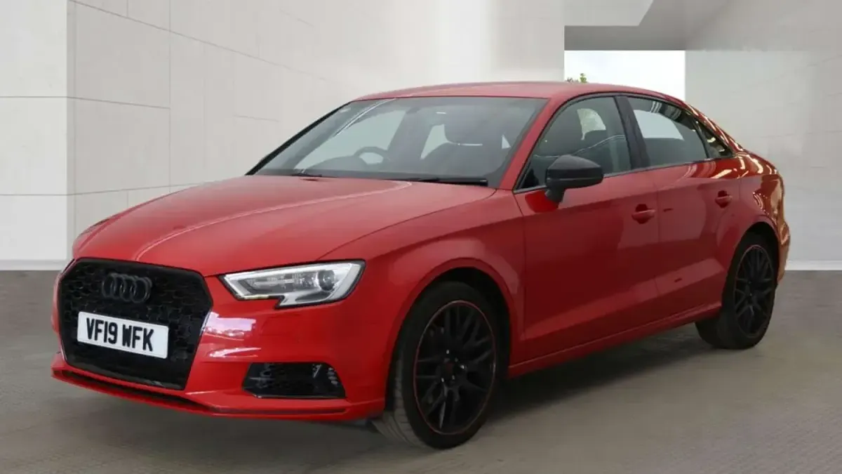 Used Audi A3 Sport 150 HP (110 kW) 2019 Red Sedan
