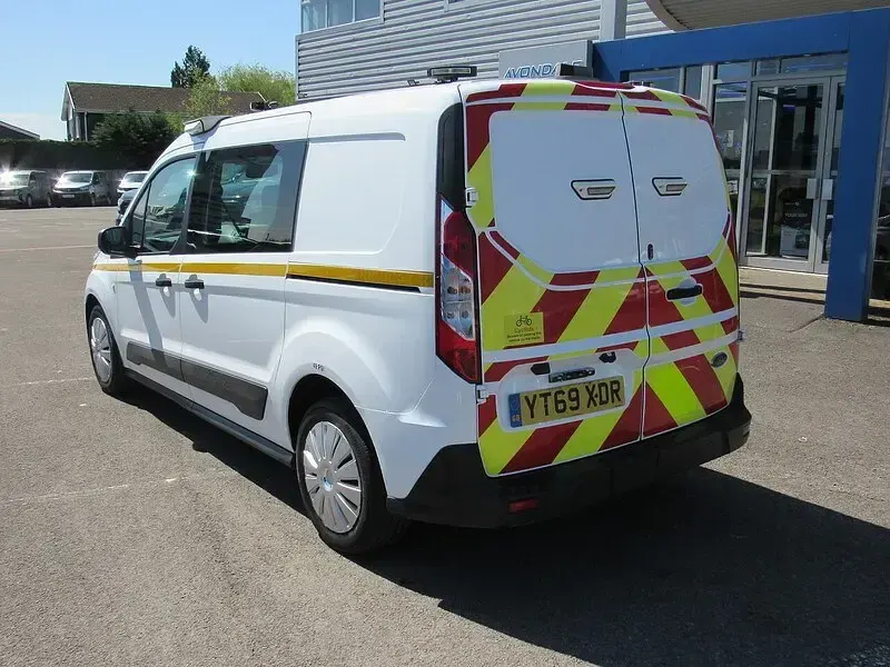 Begagnad Ford Transit Trend 2019 Vit Kombi