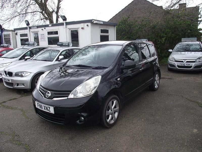 Used Nissan Note Tekna 110 HP (80 kW) 2011 Black MPV