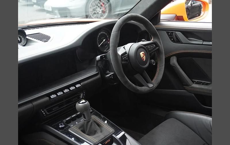 Used Porsche 911 GT3 502 HP (369 kW) 2021 Orange Coupe