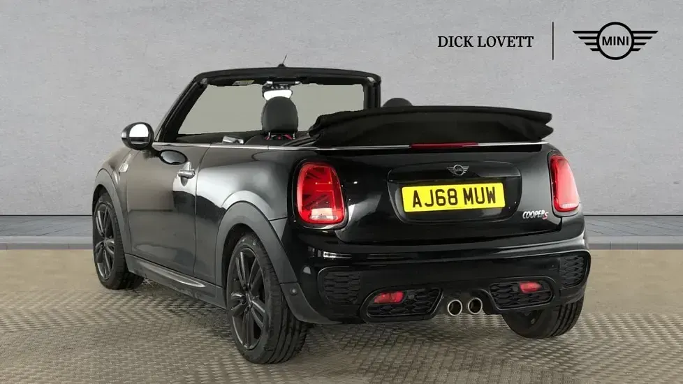 Used Mini Cooper S Sport 192 HP (141 kW) 2018 Black Hatchback