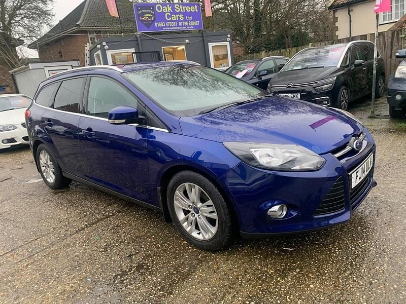 Used Ford Focus Titanium 2014 Blue Estate