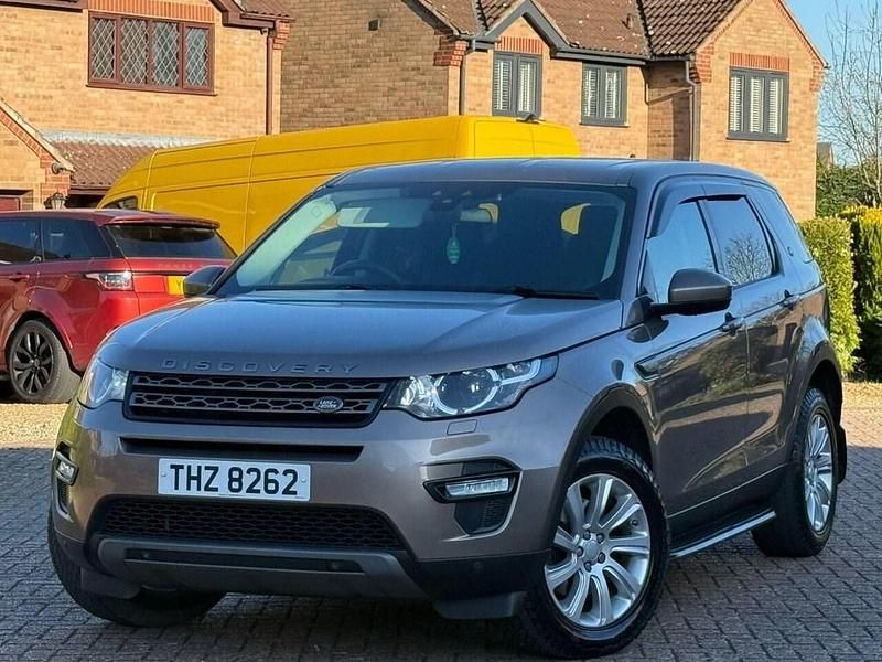 Used Land Rover Discovery Sport SE 180 HP (132 kW) 2015 Brown SUV