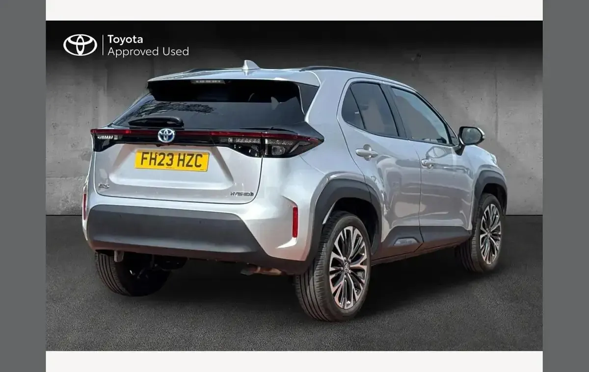 Used Toyota Yaris Cross 116 HP (85 kW) 2023 Silver SUV