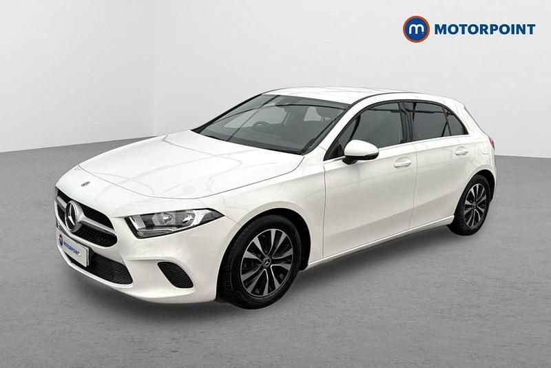 Used Mercedes A180 SE 136 HP (100 kW) 2020 White Hatchback