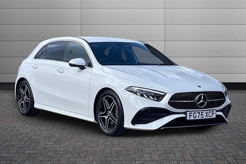 Used Mercedes A180 Executive 136 HP (100 kW) 2025 White Hatchback