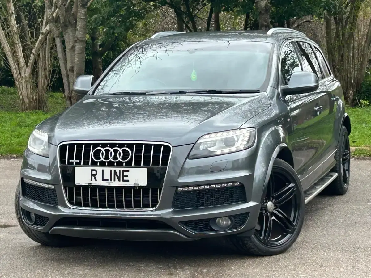 Used Audi Q7 S-line plus 245 HP (180 kW) 2013 Grey SUV