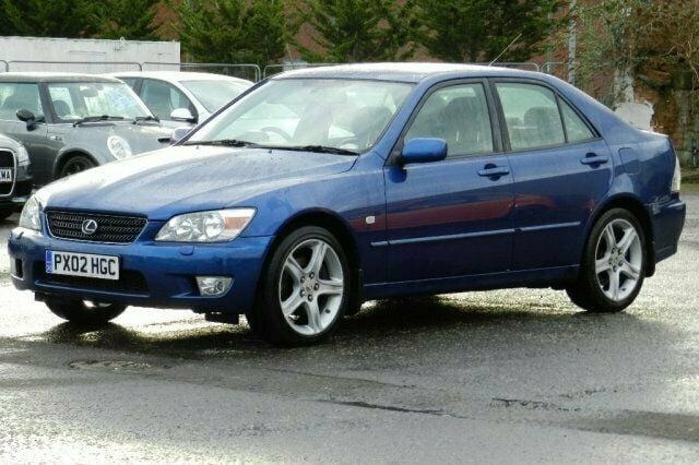 Used Lexus IS200 153 HP (112 kW) 2002 Sedan