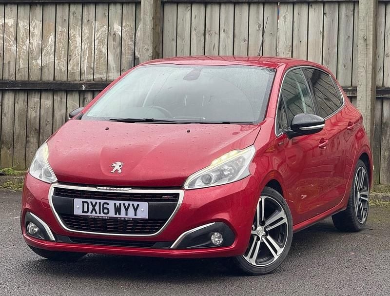 Used Peugeot 208 GT-line 110 HP (80 kW) 2016 Red Hatchback