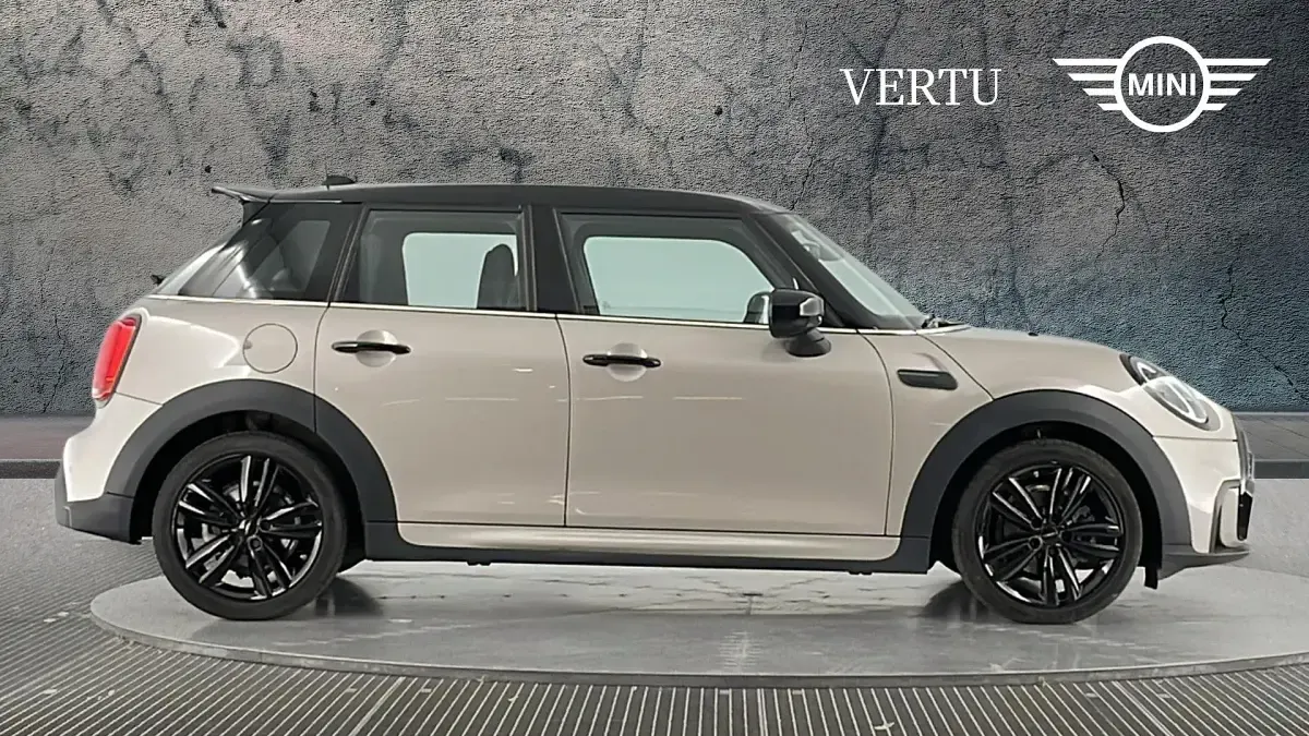Usado Mini Cooper Premium 136 CV (100 kW) 2023 Utilitario