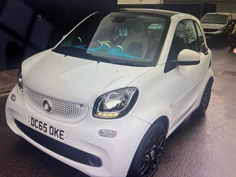 Used Smart ForTwo Coupé Premium 90 HP (66 kW) 2015 White Coupe