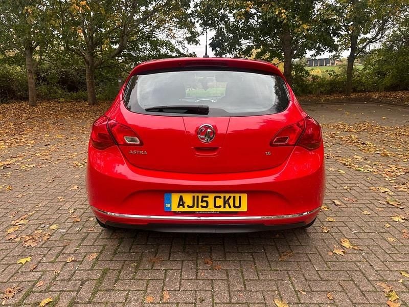 Used Vauxhall Astra Excite 2015 Red Hatchback