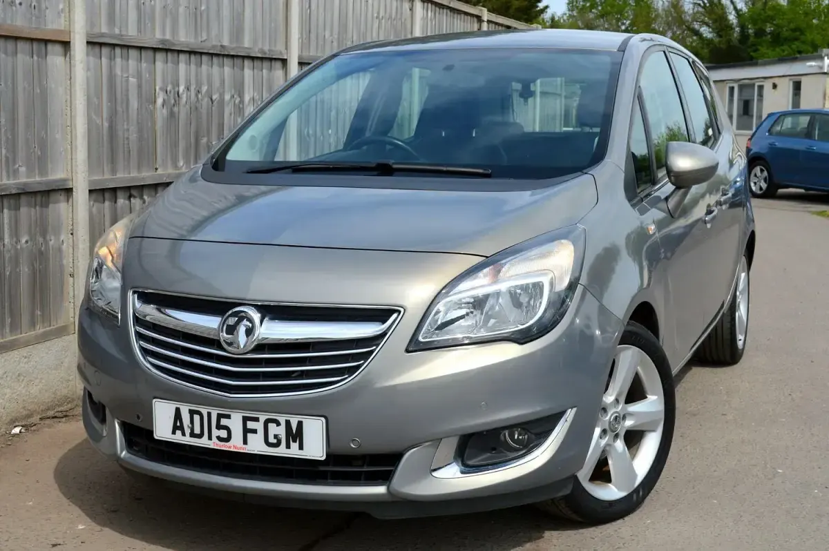 Used Vauxhall Meriva 2015 Brown MPV