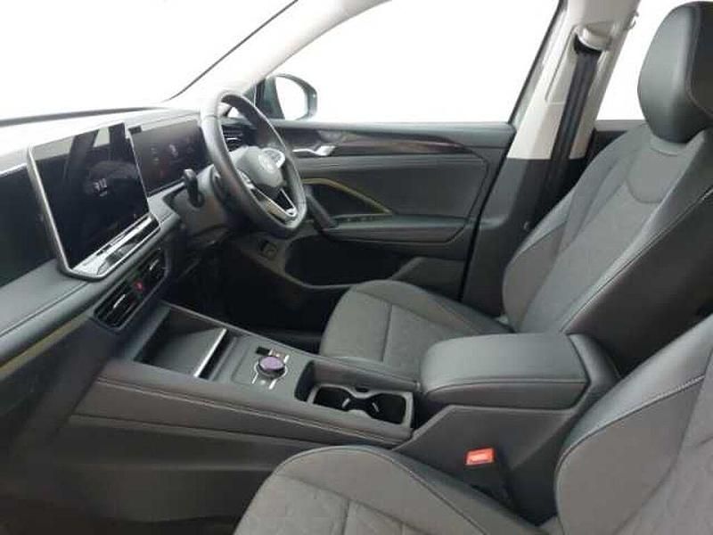 Usado VW Tiguan Match 204 HP (150 kW) 2024 Verde SUV