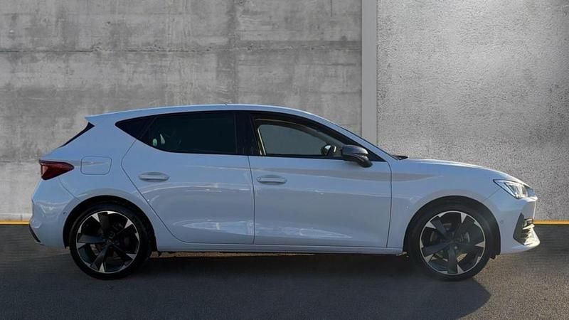 Used Cupra Leon 150 HP (110 kW) 2024 White