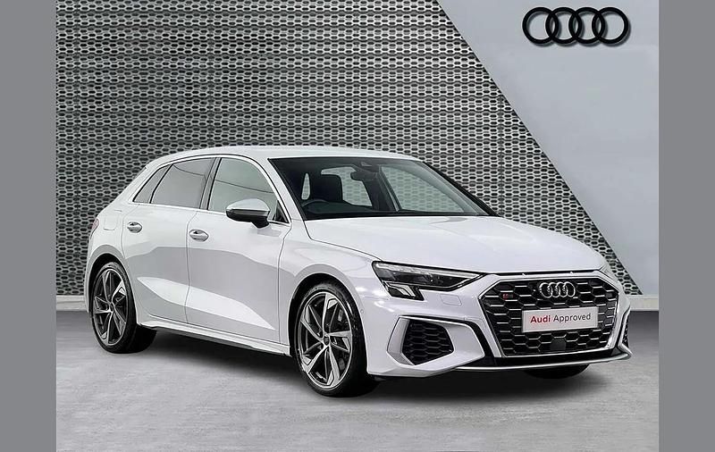 Used Audi S3 Sportback Comfort 310 HP (228 kW) 2023 White Hatchback