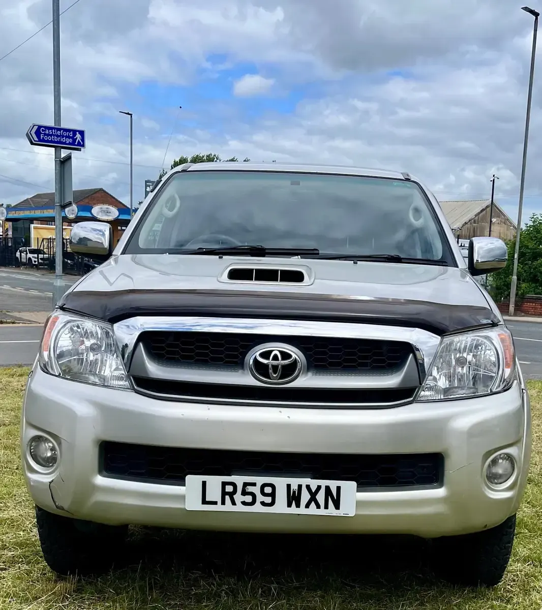 Used Toyota HiLux 2009 Silver Pickup