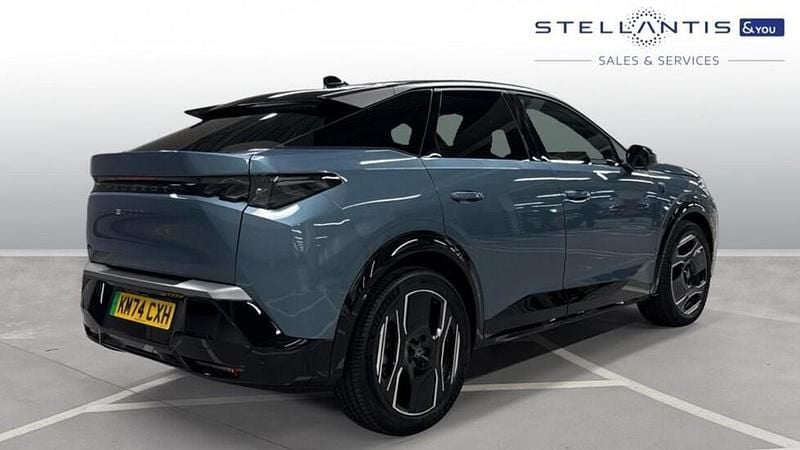 Used Peugeot e-3008 GT 152 kW (207 HP) 2024 Blue SUV