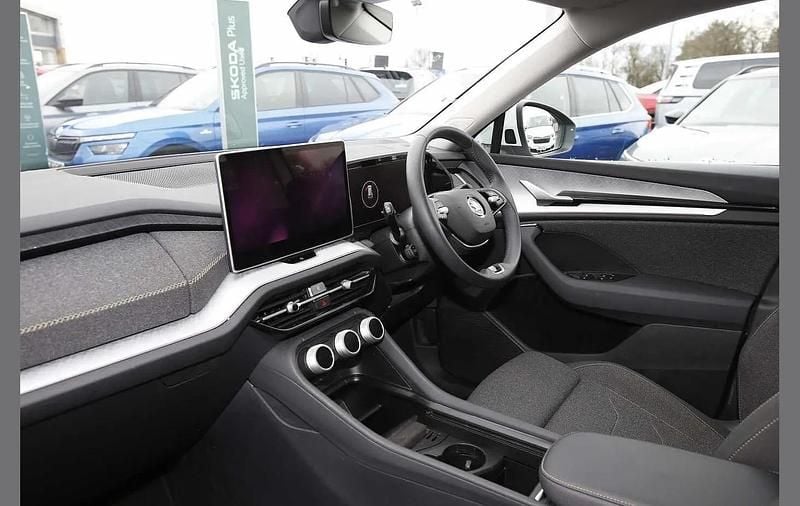 Used Skoda Kodiaq SE 147 HP (108 kW) 2025 Moon white metallic SUV