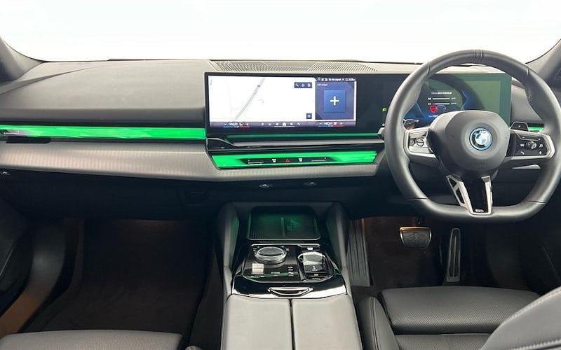 Used BMW 530e M Sport 299 HP (219 kW) 2025 Black Estate