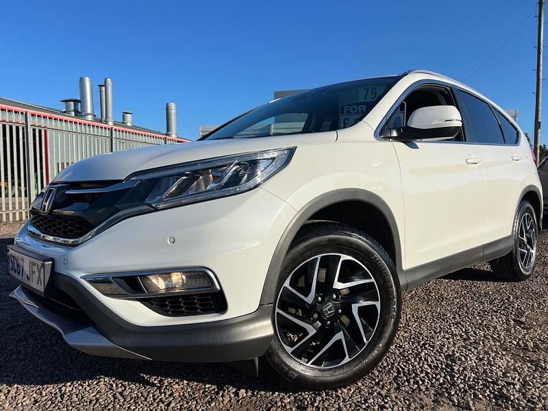 White Used 2018 Honda CR-V SE Plus SUV | £9,450 (Fair price) - Image 1/4