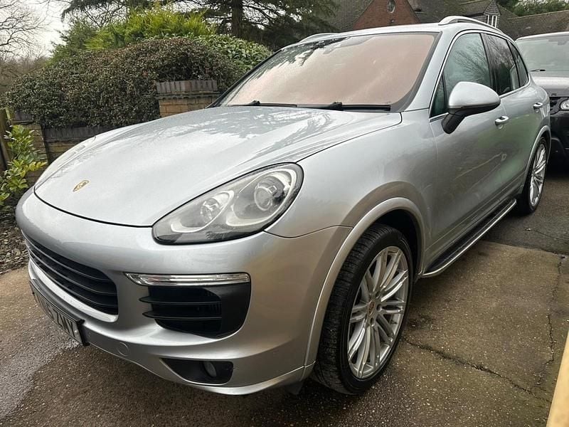 Used Porsche Cayenne 262 HP (192 kW) 2015 Silver SUV