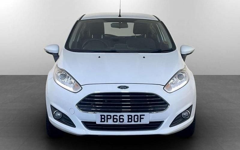Used Ford Fiesta Zetec 101 HP (74 kW) 2017 Hatchback