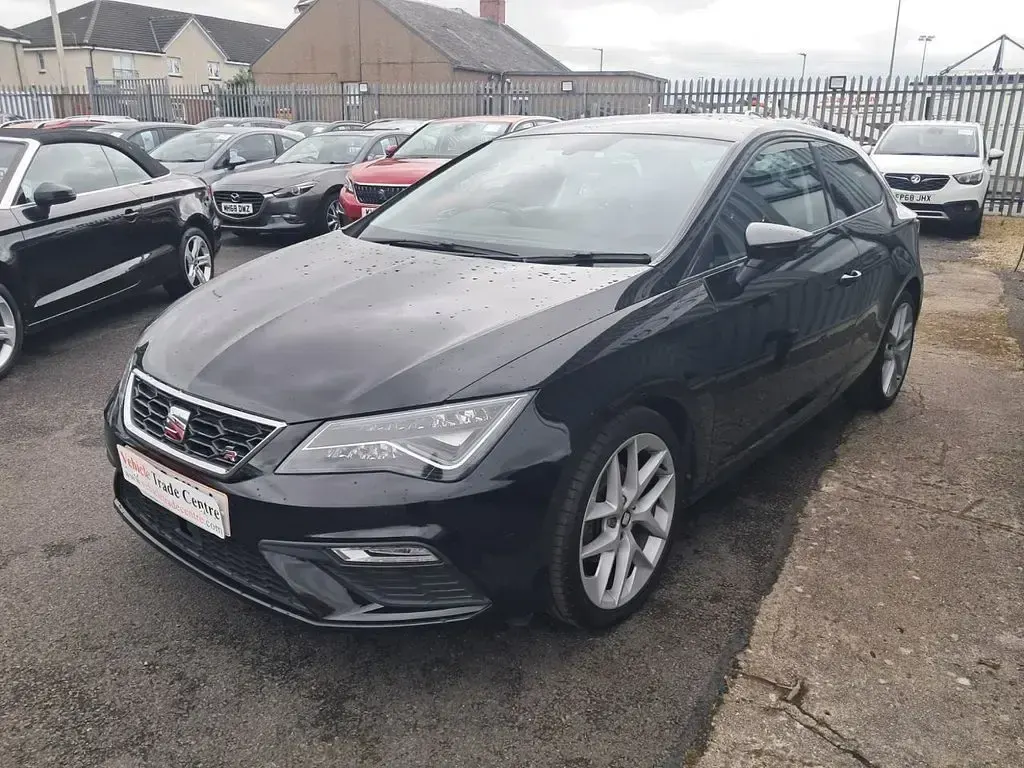 Used Seat Leon FR 125 HP (91 kW) 2018 Black Coupe