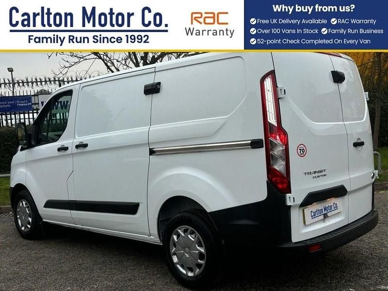 Used Ford Transit Custom 105 HP (77 kW) 2018 White Van