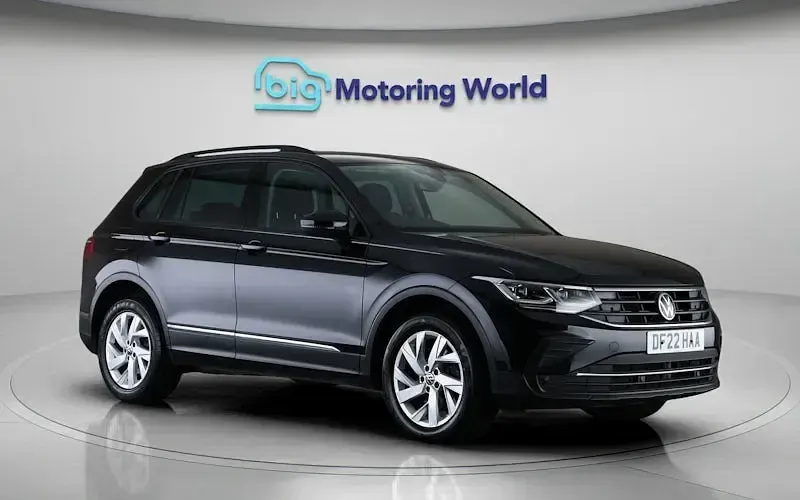 Used VW Tiguan Life 245 HP (180 kW) 2022 Black SUV
