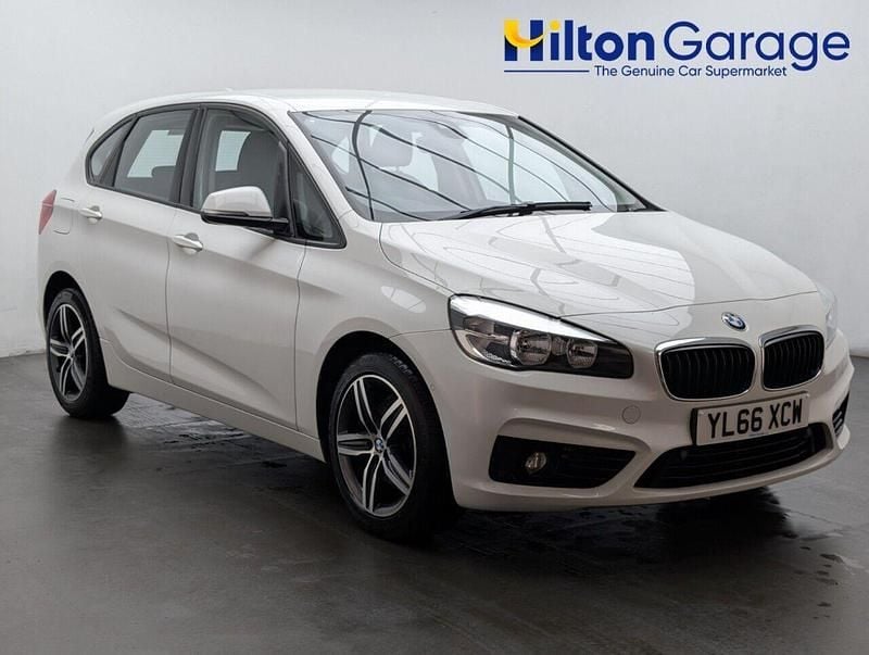 White Used 2017 BMW 218 Sport Line Hatchback | £9,050 (Fair price) - Image 1/4