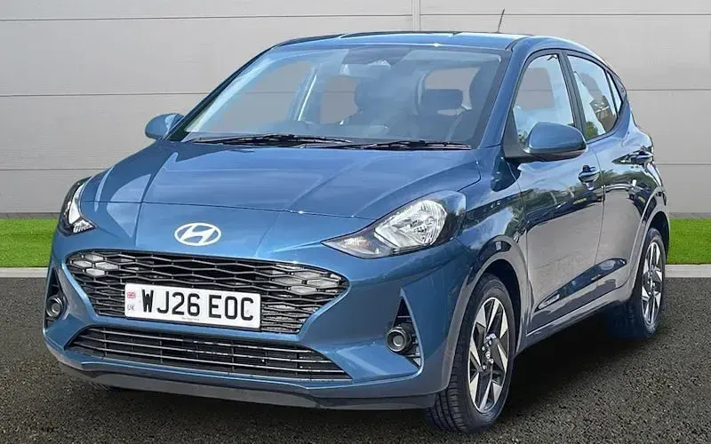 New Hyundai i10 Advanced 63 HP (46 kW) 2025 Green Hatchback