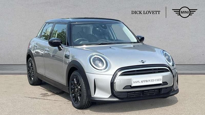 Silver Used 2023 Mini Cooper Classic Hatchback | £20,995 (Fair price) - Image 1/4