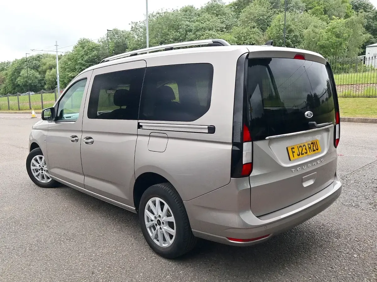 Used Ford Grand Tourneo Connect Titanium 122 HP (89 kW) 2023 Dusky silver MPV